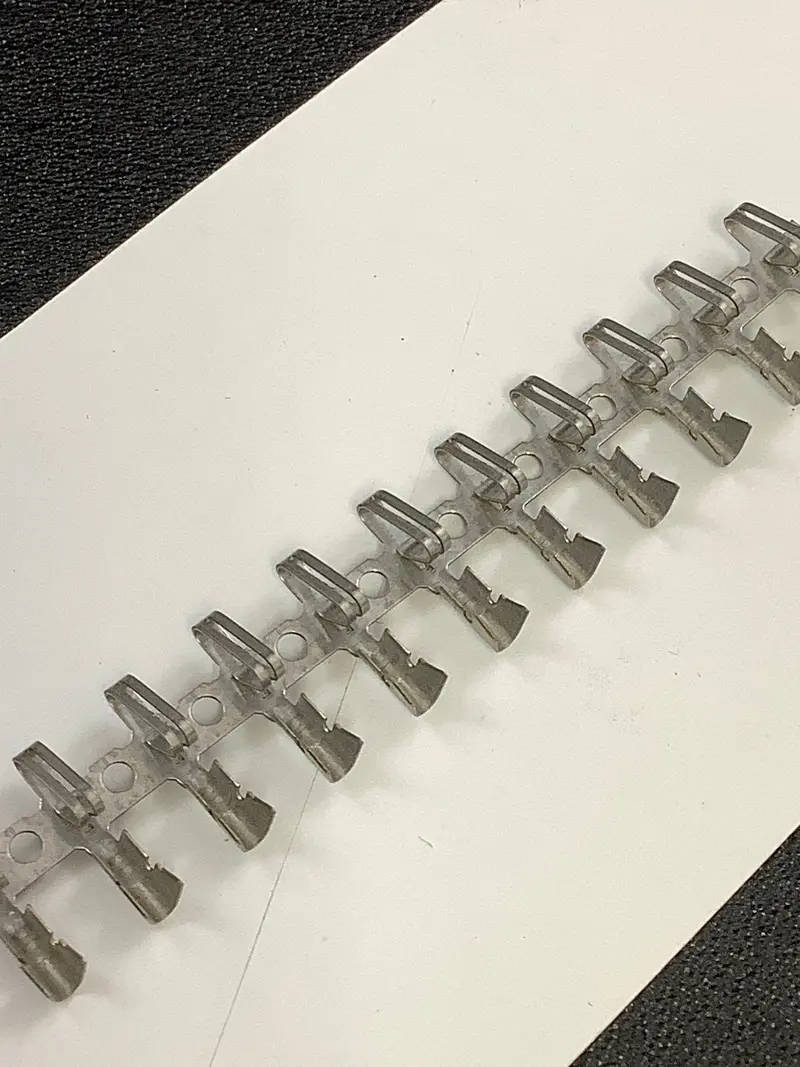 08-50-0115 -C - Molex - Non-Gendered Contact Tin 18-20 Awg, 3.96Mm Pitch Kk Crimp, Chain Form, 100 Contacts Per Package. Quantity Shown Available = 100 Packs. 1