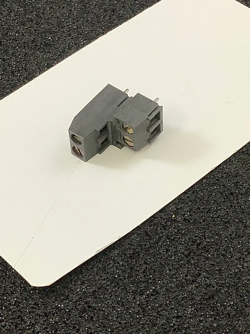 140-B-151/04 - Weco - 4 Pos Two Tier Terminal Block, 5Mm Pitch 1