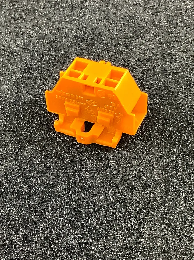 261-336 - Wago - 4 Position Terminal Block Orange Middle 10.0Mm 1
