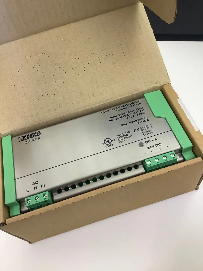 2939360 - Phoenix - 230 V Input 24Vdc 5 Amp Power Supply
Rail Mount 1