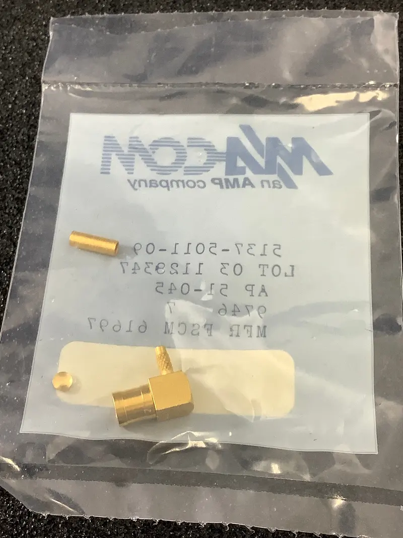 5137-5011-09 - Macom - Smb R/A Crimp Connector Female , 1060414-1 1