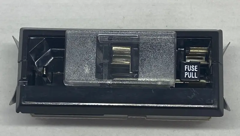 6Vj1 - Corcom Filter, 1