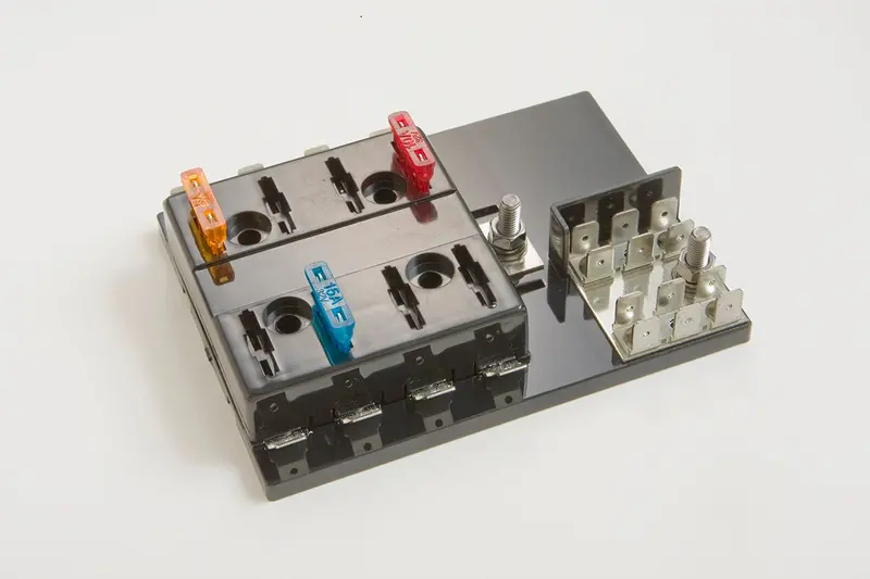 8 Position Fuse Block For Atc Fuse W Ground 1