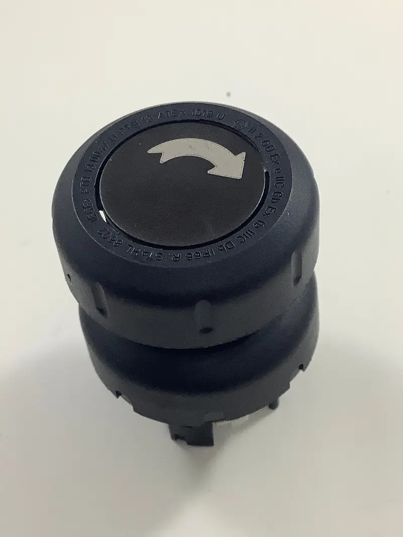 8602C3-012-S - Stahl - Mushroom Stay-Put Button Black/Black 1