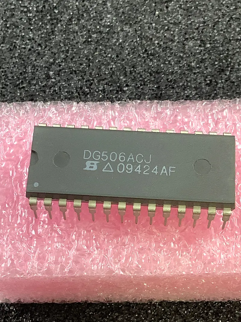 Dg506acj - Siliconix - 1 Circuit Ic Switch 16:1 450Ohm 28-Pdip 1