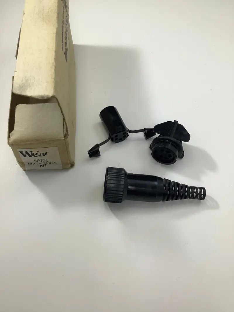 Ec213 - Weller - Plug Receptacle Kit 1