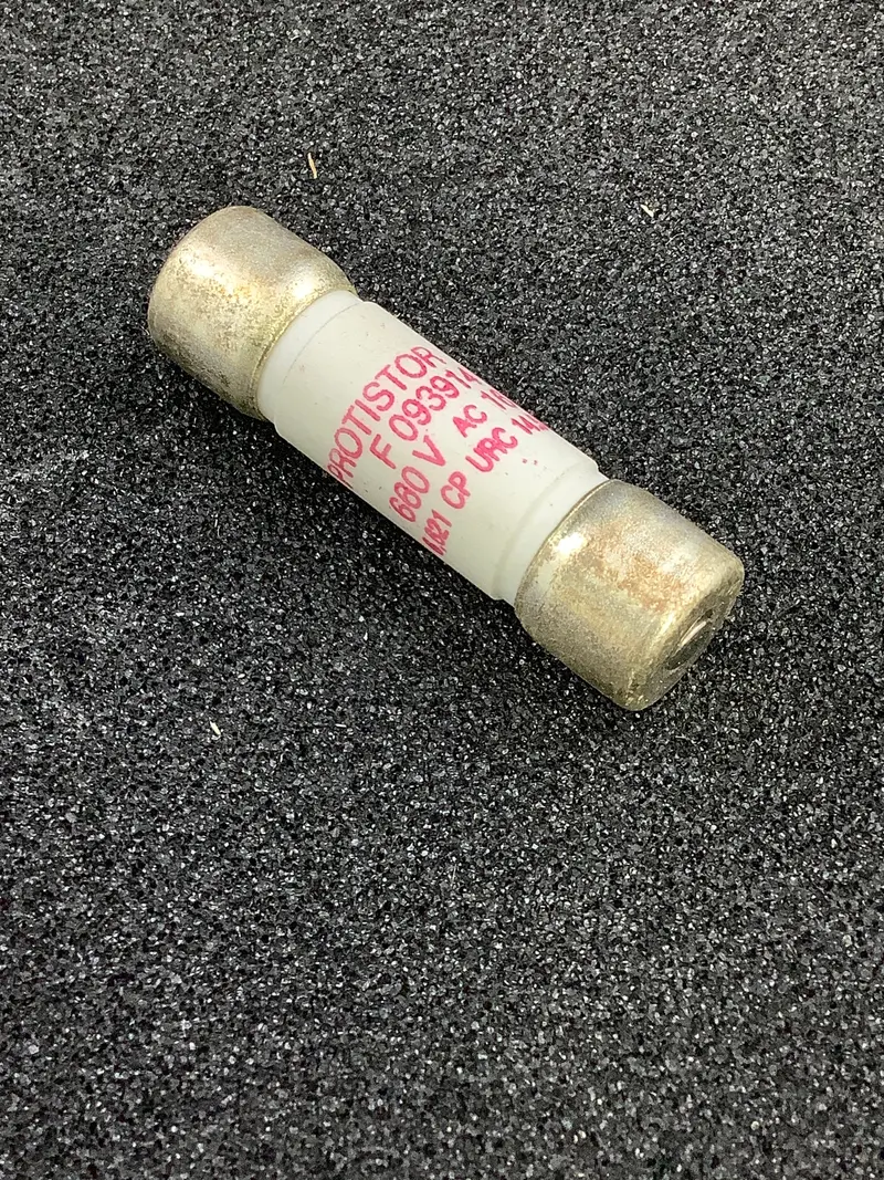 F093914 - Ferraz - 16Amp 660Vac Fast Acting Fuse 1