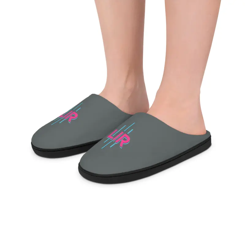 Lifestyle International Realty Men's Indoor Slippers 1