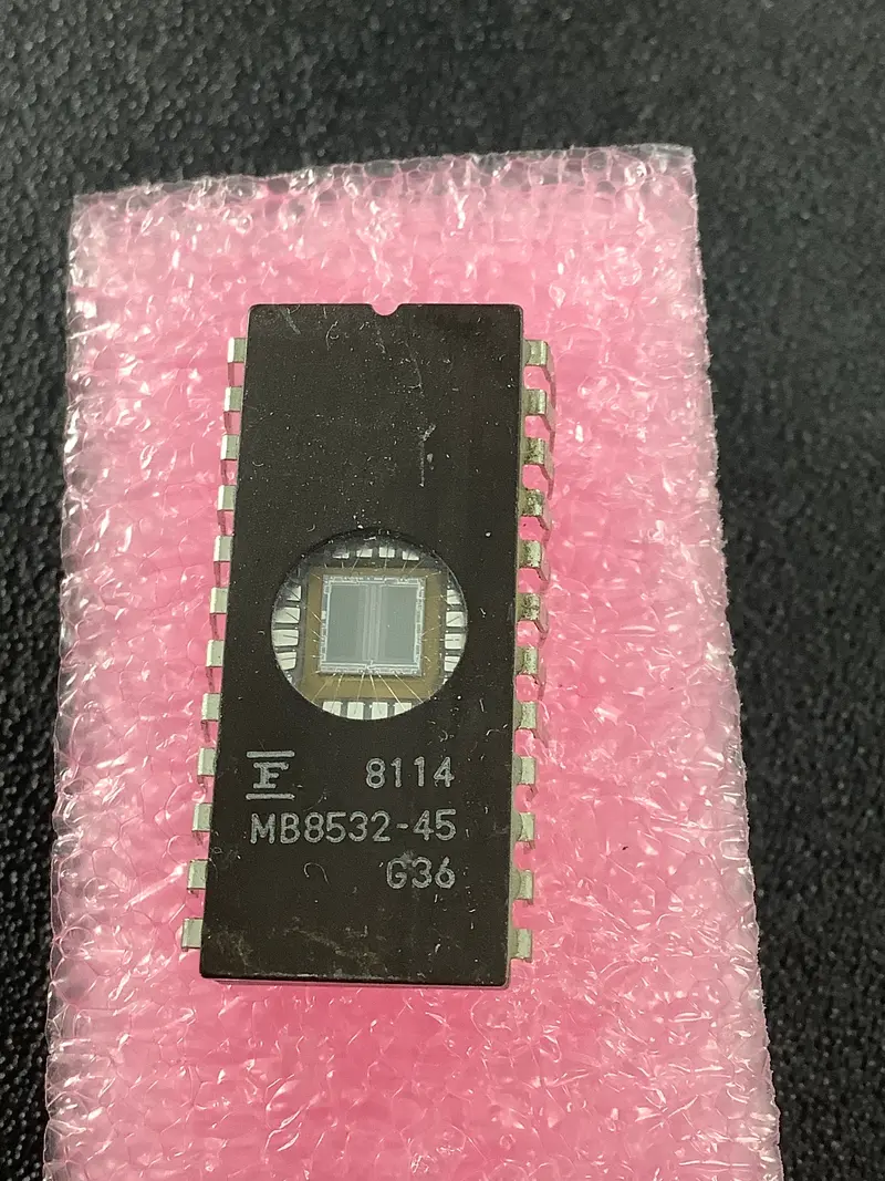Mb8532-45 - Fujitsu - 32Kbit Nmos Uv-Eprom 1