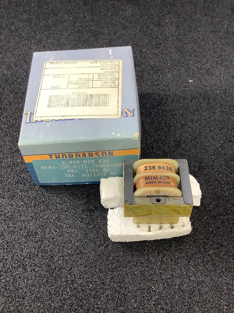 Mim-439 - Thordarson - 2.4Va Transformer Pri: 115Vac  Sec. 60/120Vac 1