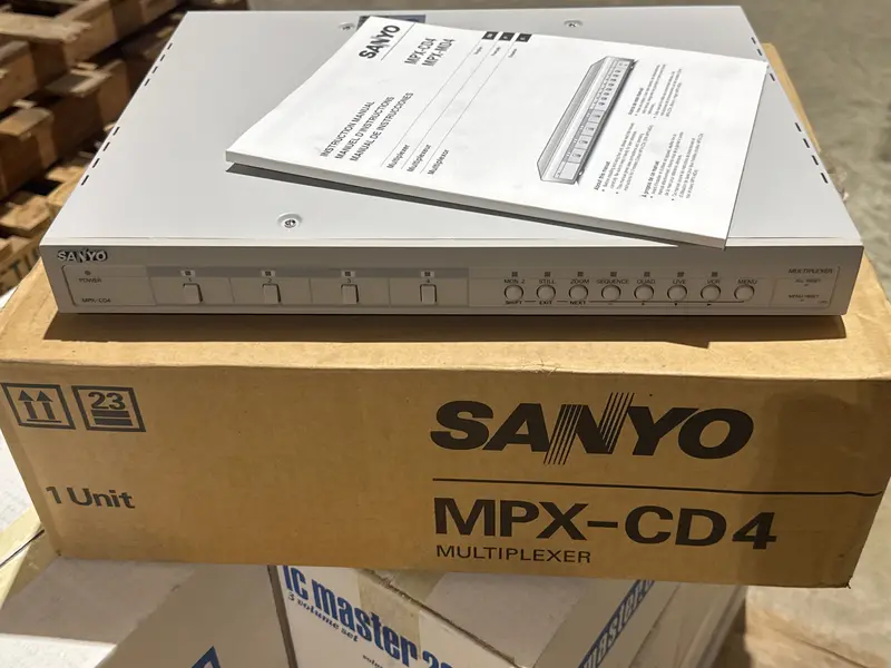 Mpx-Cd4 - Sanyo - Color Camera Multiplexer 1