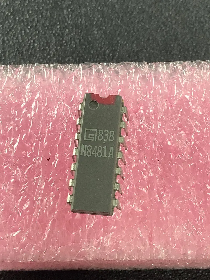 N8481a - Signetics - 4-Bit Binary Up Counter 1