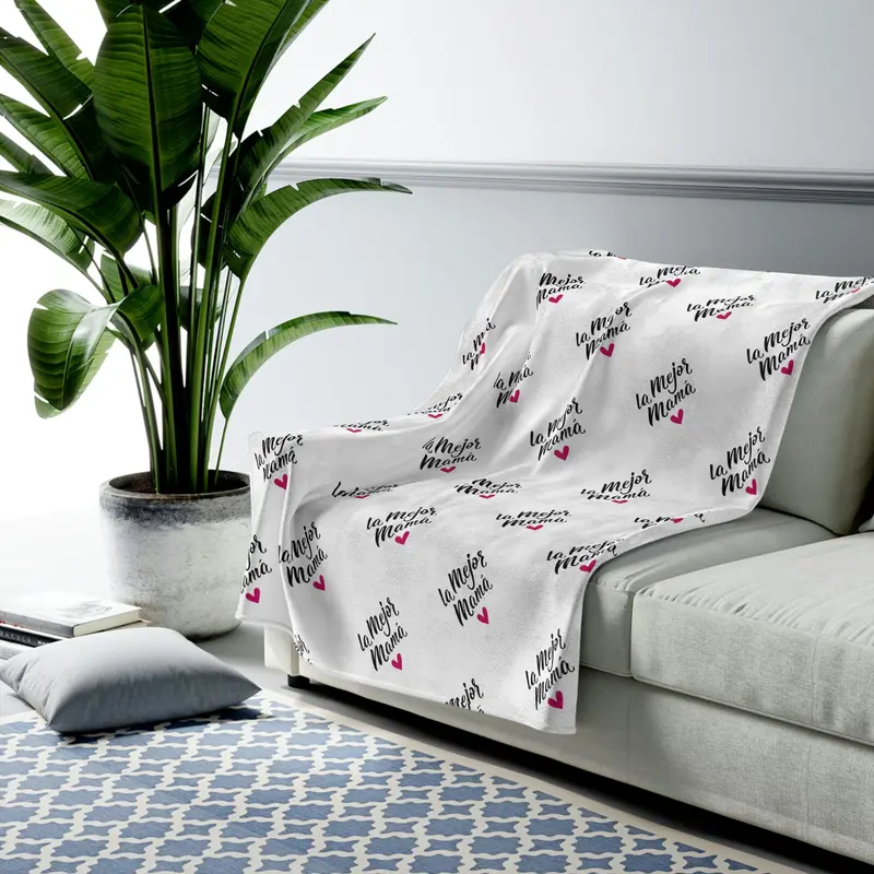 The Best Mom Velveteen Plush Blanket 1