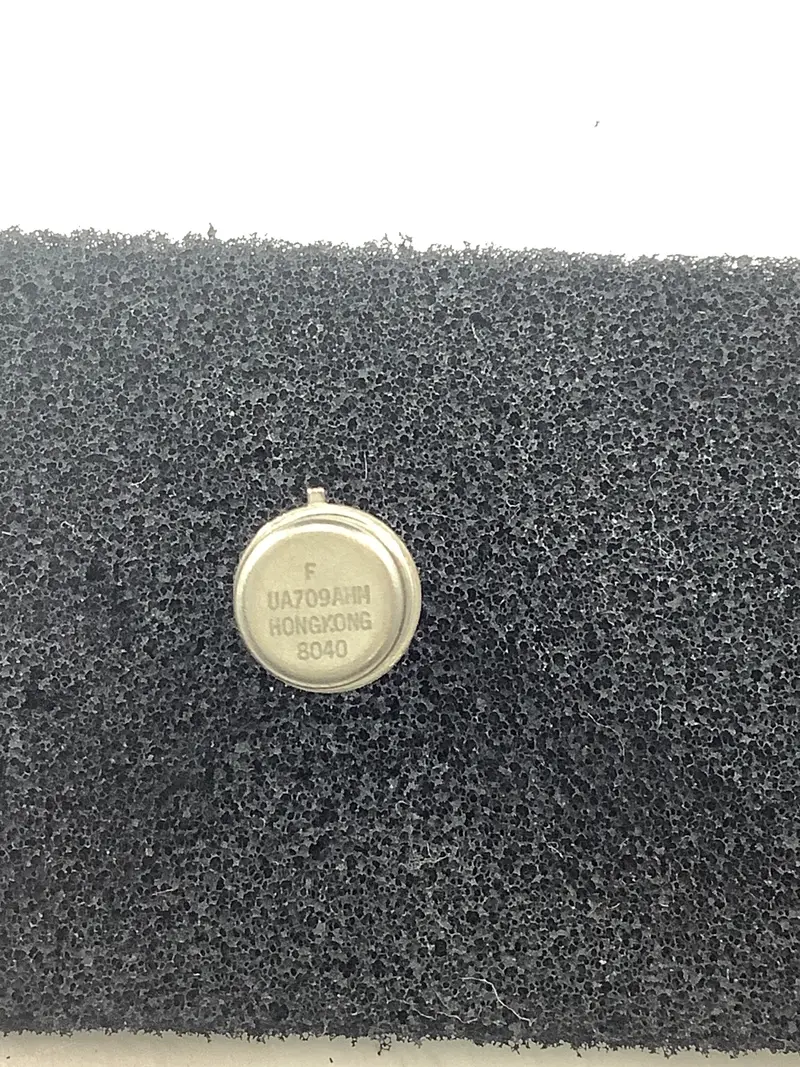 Ua709ahm - Fairchild - Monolithic High Gain Operational Amplifier 1